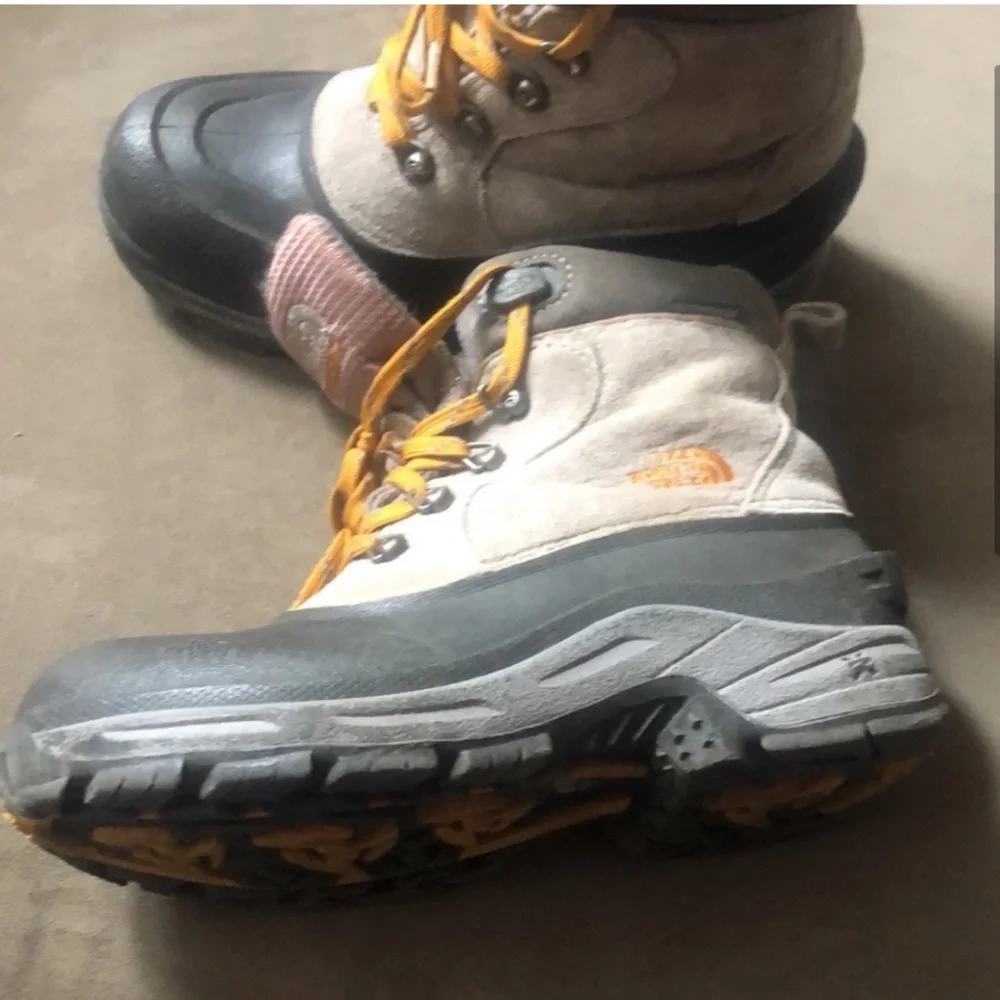 The north face Chilkat waterproof boots